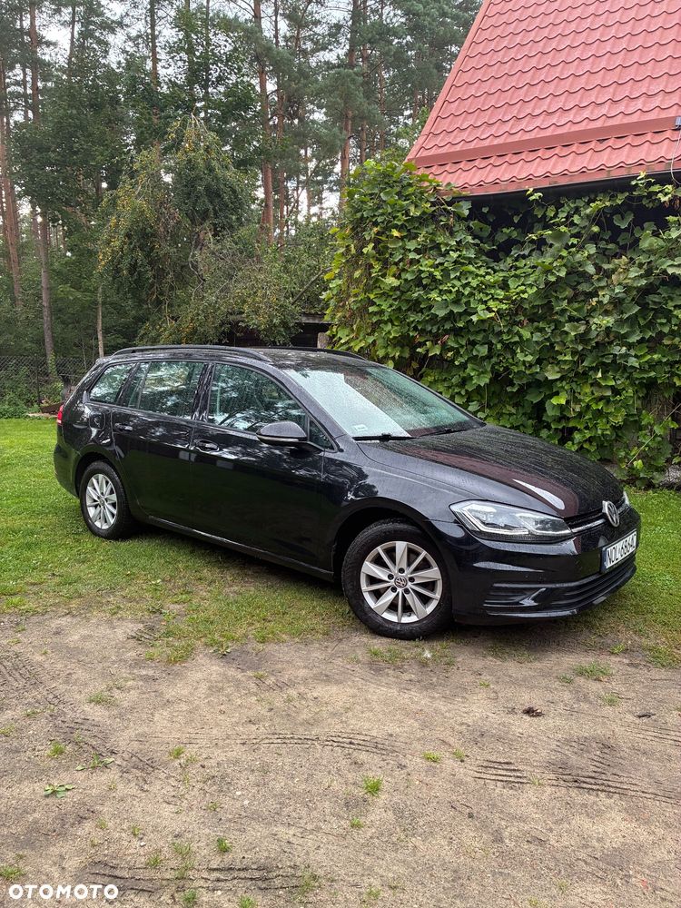 Volkswagen Golf - 2
