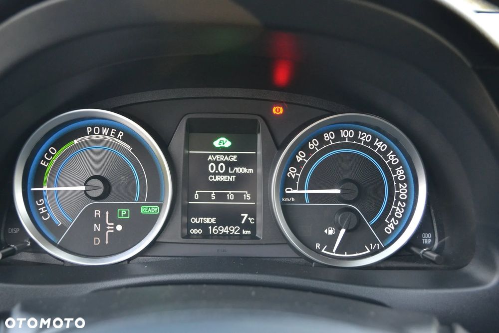 Toyota Auris 1.8 HSD Luna - 27