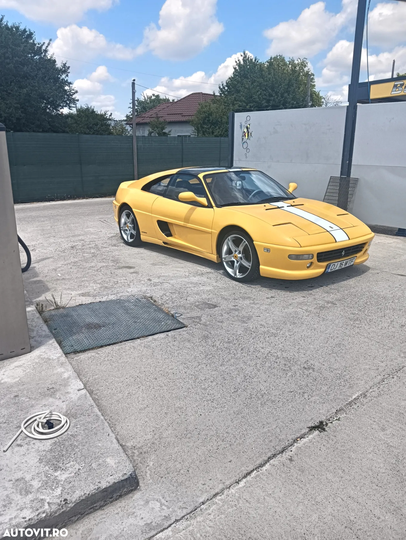Ferrari F355 - 15