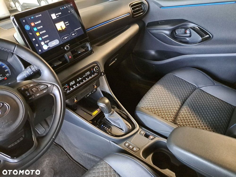 Toyota Yaris Hybrid 1.5 Premiere Edition - 28