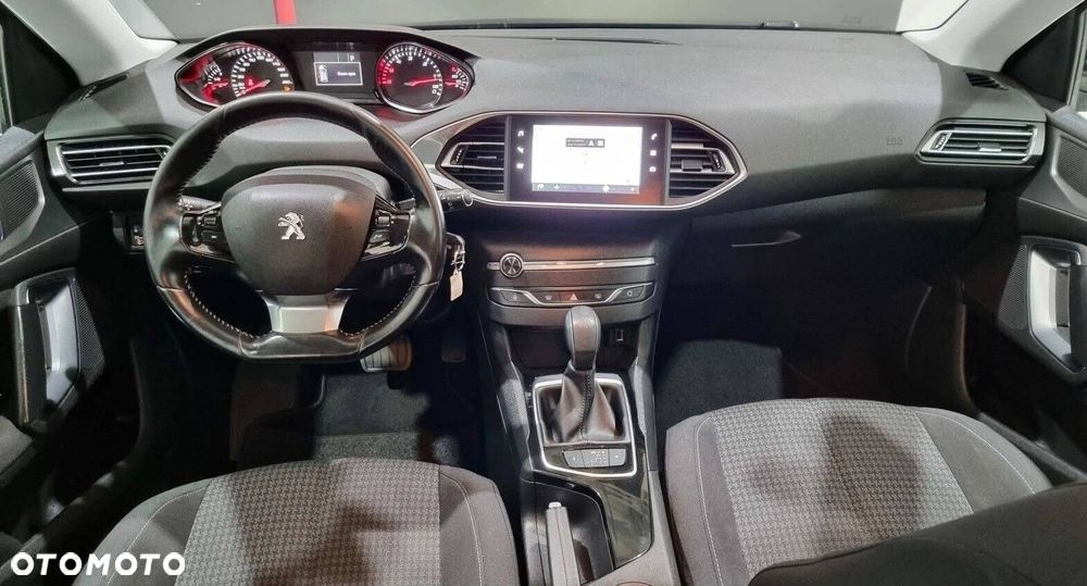 Peugeot 308 - 18