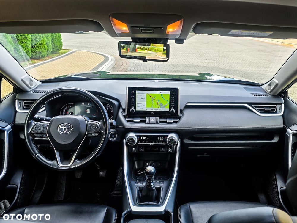Toyota RAV4 - 6