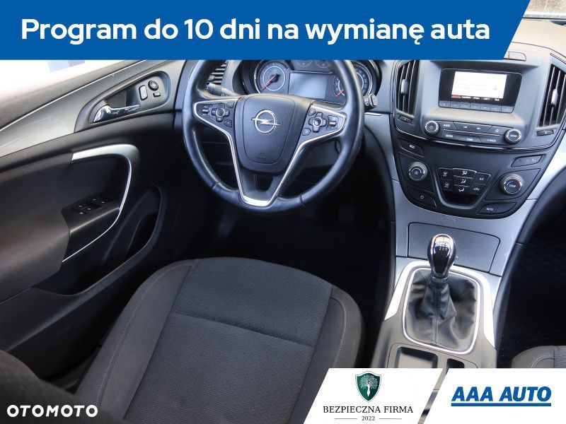 Opel Insignia - 8
