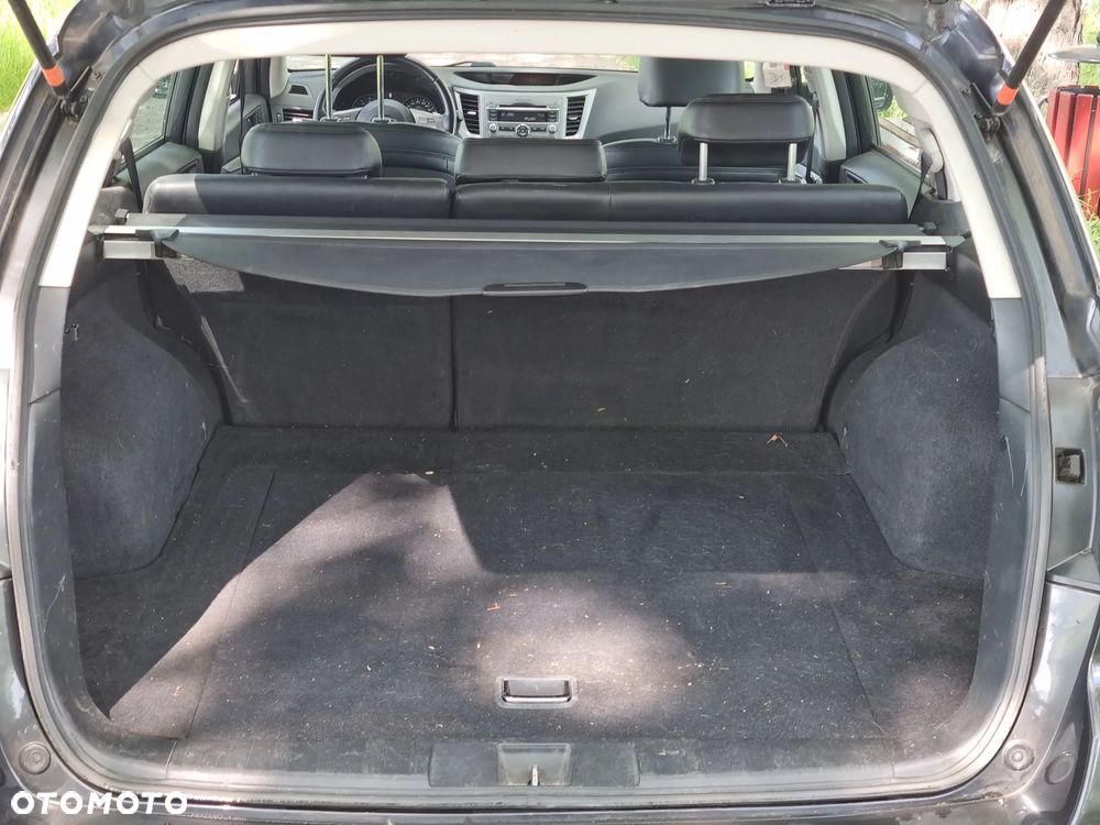 Subaru Outback 2.5i Comfort AT - 22