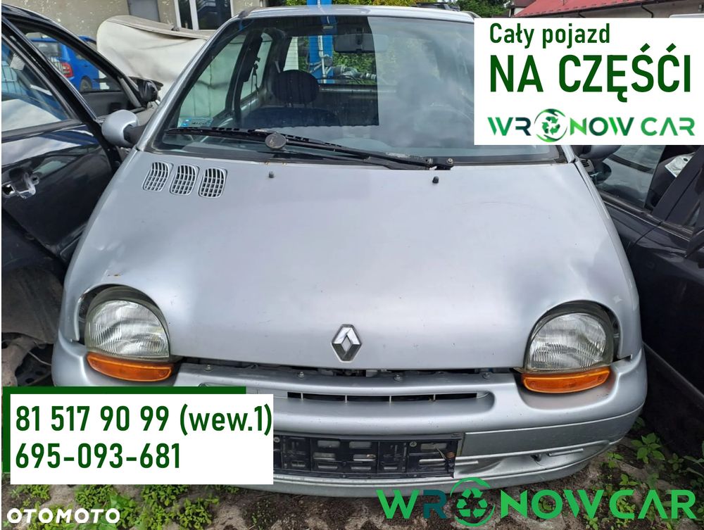 Renault Twingo (98-07r.) 1.2 B 54KM. Silnik C3G 700 ; C3G 702 Skrzynia JB1052. Cały na części. GWARANCJA !!! Przód Tył Zestaw Komplet Drzwi Klapa Zderzak Błotnik Maska Grill Atrapa Szyba Pas Lampa Lusterko Boczki Fotel Kanapa Kokpit Deska Rozdzielcza Przełącznik Włącznik Sterownik Przewody Wiązka Instalacja Moduł Komputer Czujnik Listwa Pompa Alternator Wtryski Głowica Rozrusznik Kompresor Sprzęgło Dwumas Silnik Skrzynia ABS Klimatyzacji Paliwa Wspomagania Kolektor Turbina Przepustnica Zawór Chłodnica Koło Hak Belka Sanki Zawieszenie Mcpherson Półoś Amortyzator Wydech Tłumik Zacisk Most - 1