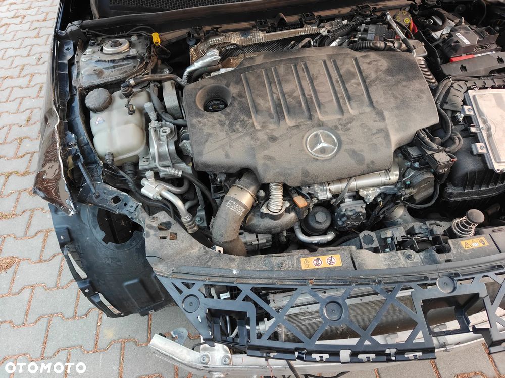 Mercedes-Benz CLA 200 d 8G-DCT AMG Line - 14