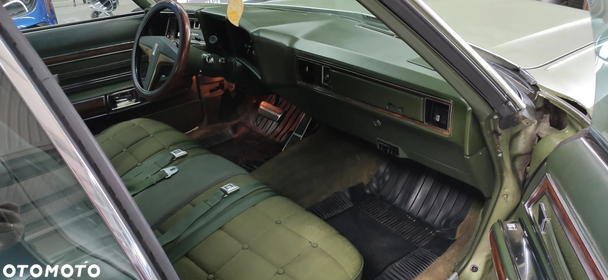 Oldsmobile Cutlass - 34