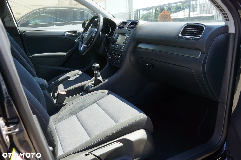 Volkswagen Golf 1.4 Comfortline - 26