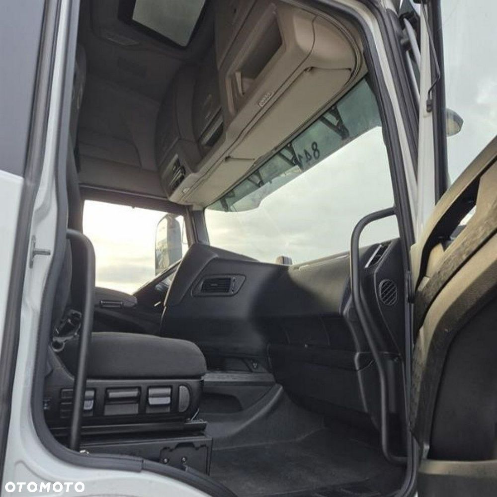 Iveco As 440 - 21