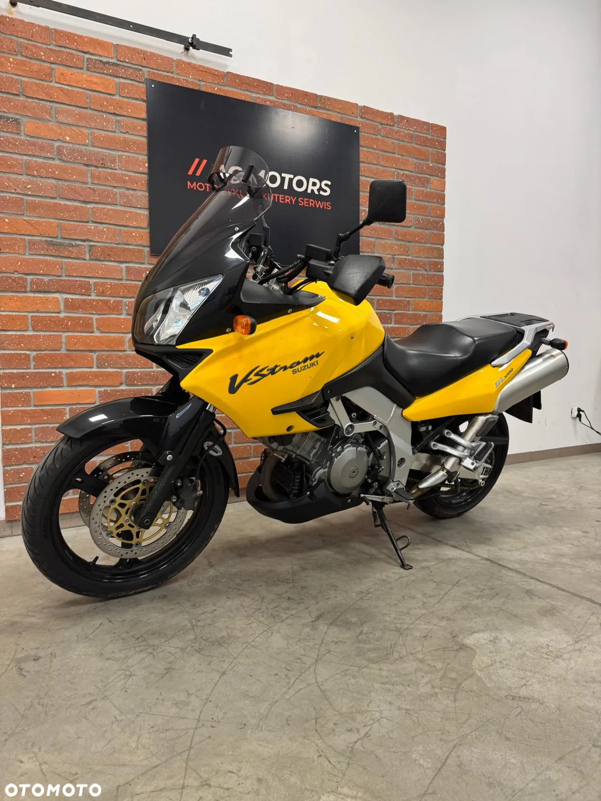 Suzuki V-STROM - 15