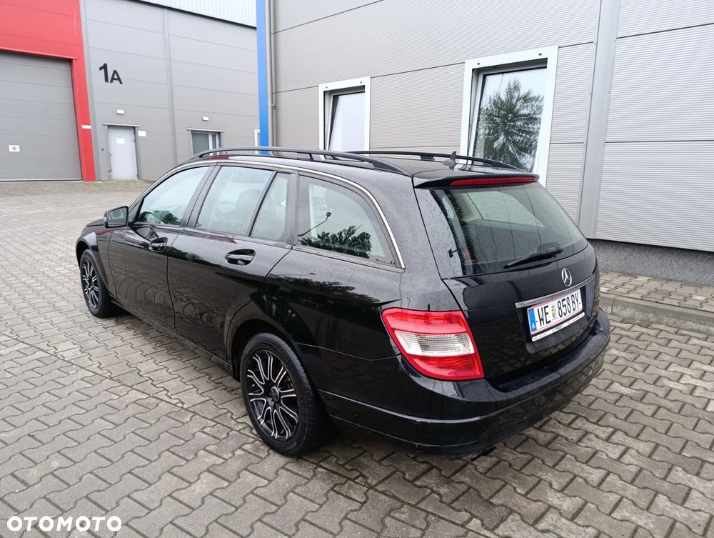 Mercedes-Benz Klasa C 200 CDI DPF (BlueEFFICIENCY) Elegance - 12