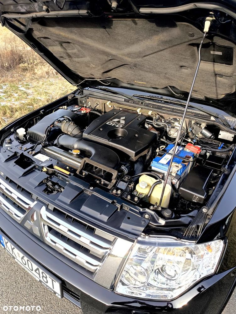 Mitsubishi Pajero 3.2 DID Intense + - 20