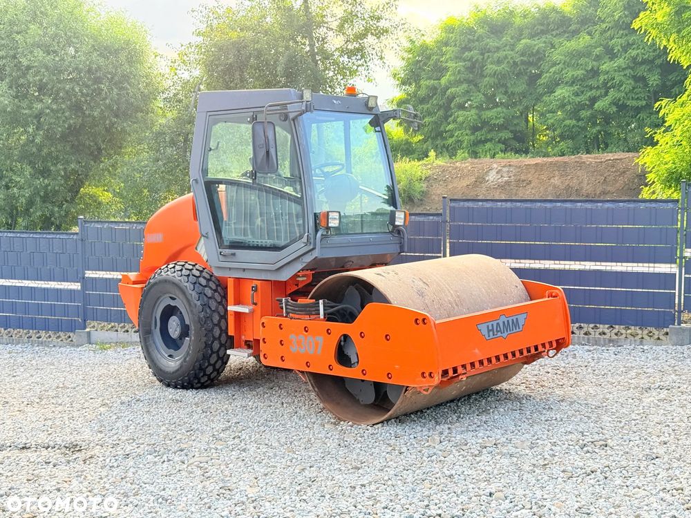 Hamm * Walec Drogowy * Hamm 3307 * Guma Stal * 7000 kg * - 18