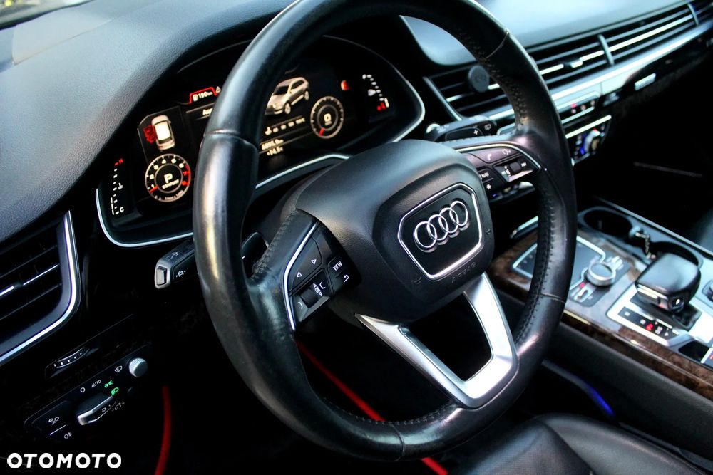 Audi Q7 3.0 TFSI Quattro Tiptr - 11