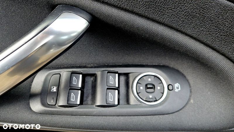 Ford Mondeo SW 2.0 TDCi Titanium S - 25