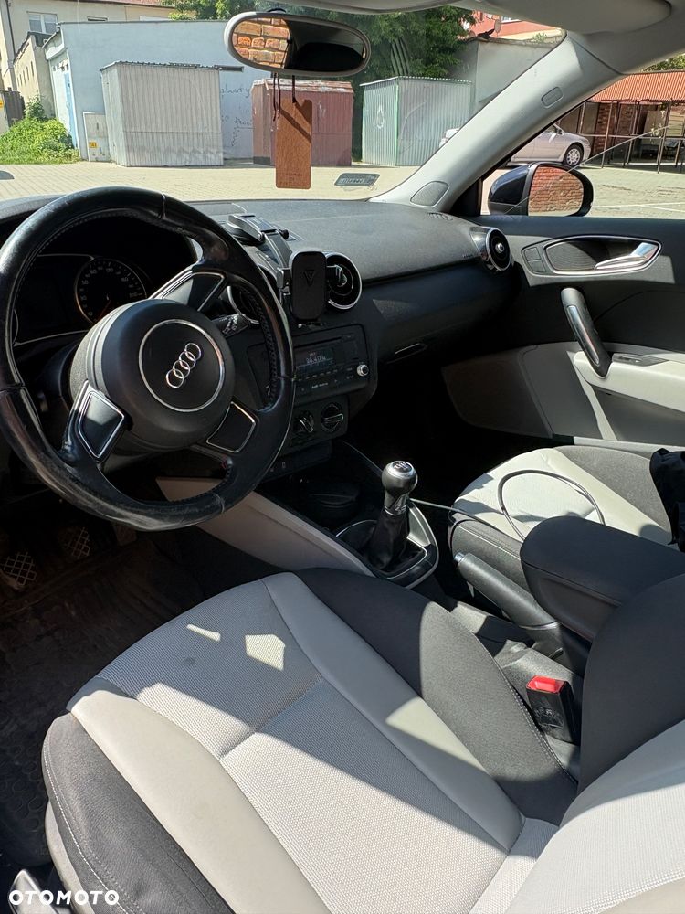 Audi A1 3-drzwiowe 1.6 TDI Attraction - 2