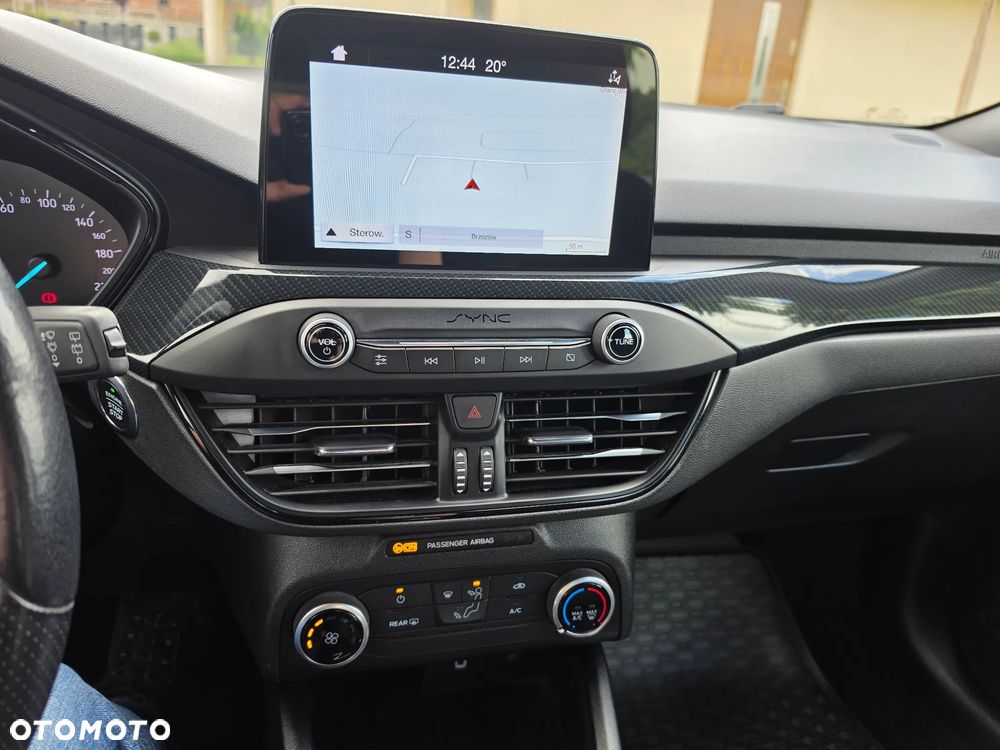Ford Focus 1.0 EcoBoost Start-Stopp-System ST-LINE - 36