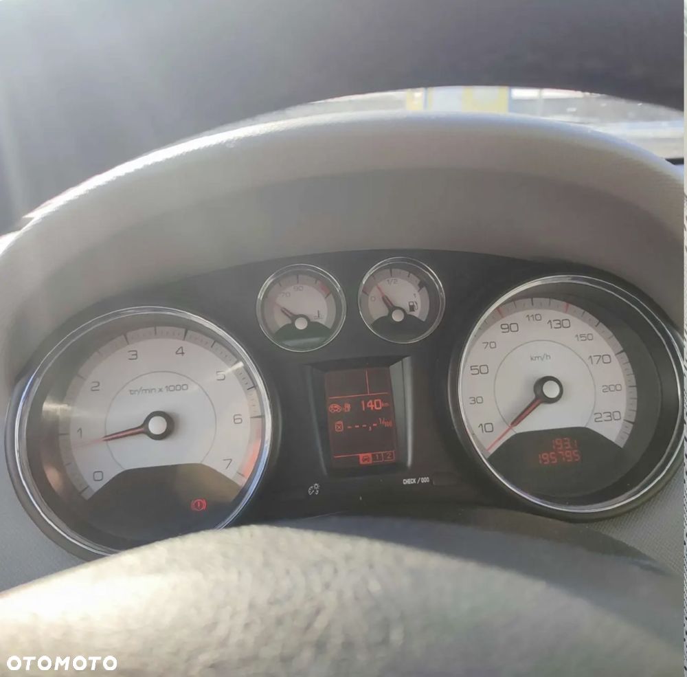 Peugeot 308 1.6 Premium - 11