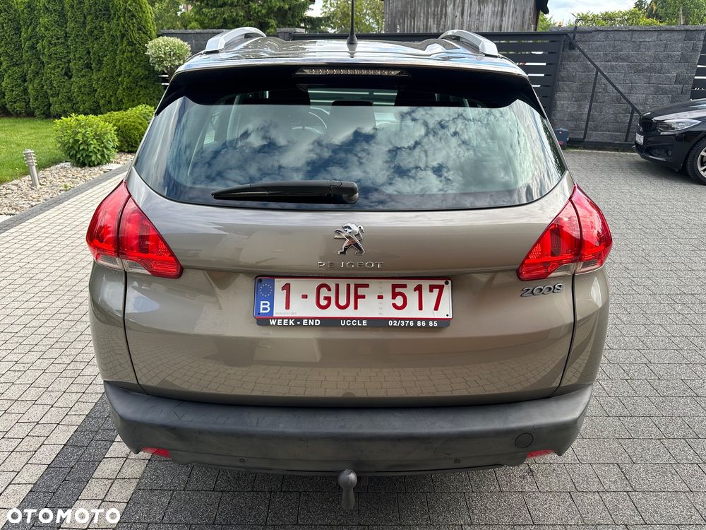 Peugeot 2008 1.2 Pure Tech GPF Style - 12