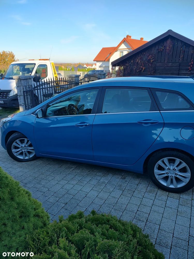 Hyundai i30 12-15 - 24