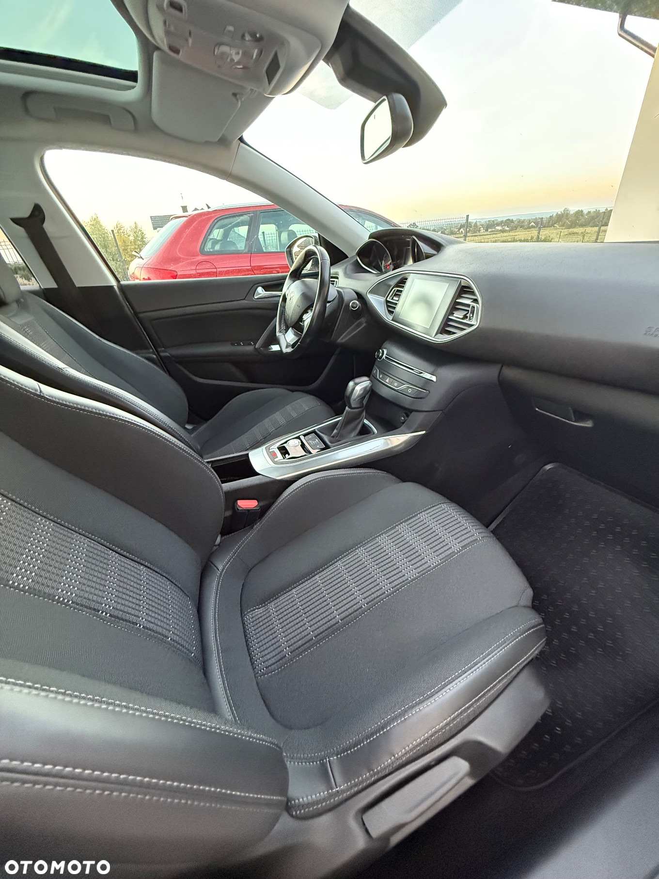 Peugeot 308 SW 1.6 BlueHDi Allure S&S EAT6 - 11