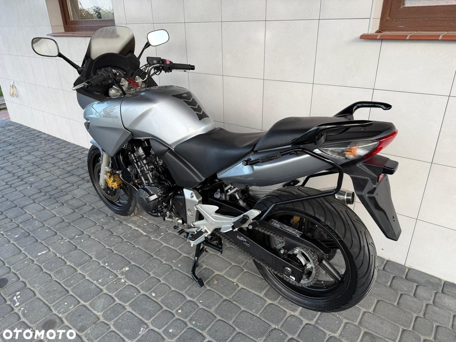 Honda CBF - 7