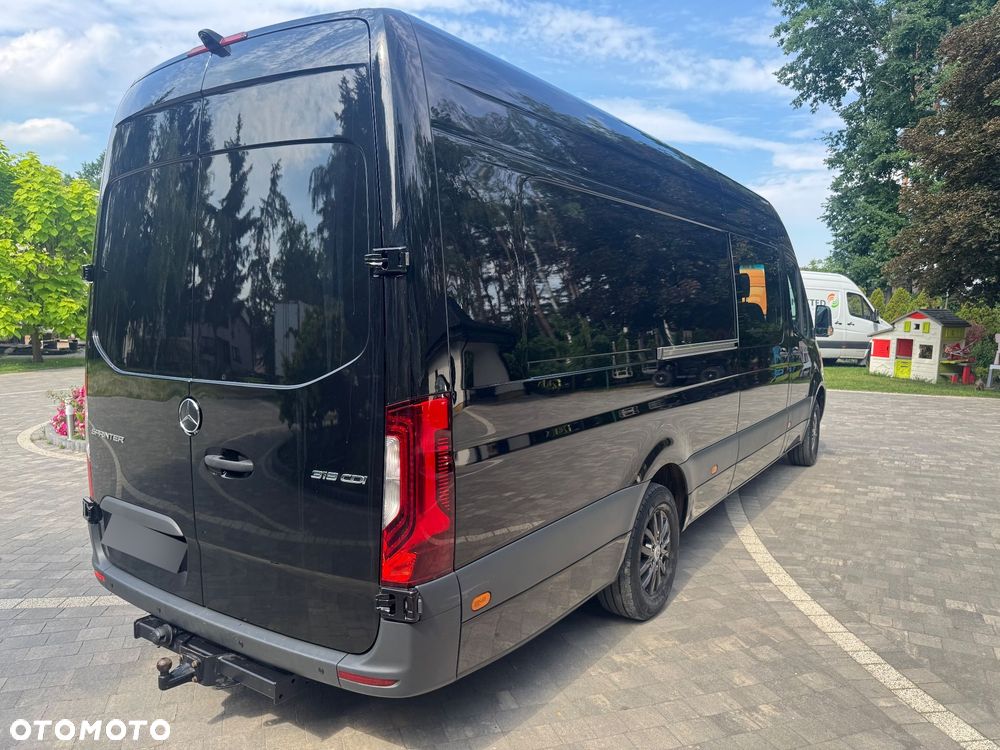 Mercedes-Benz Sprinter - 21