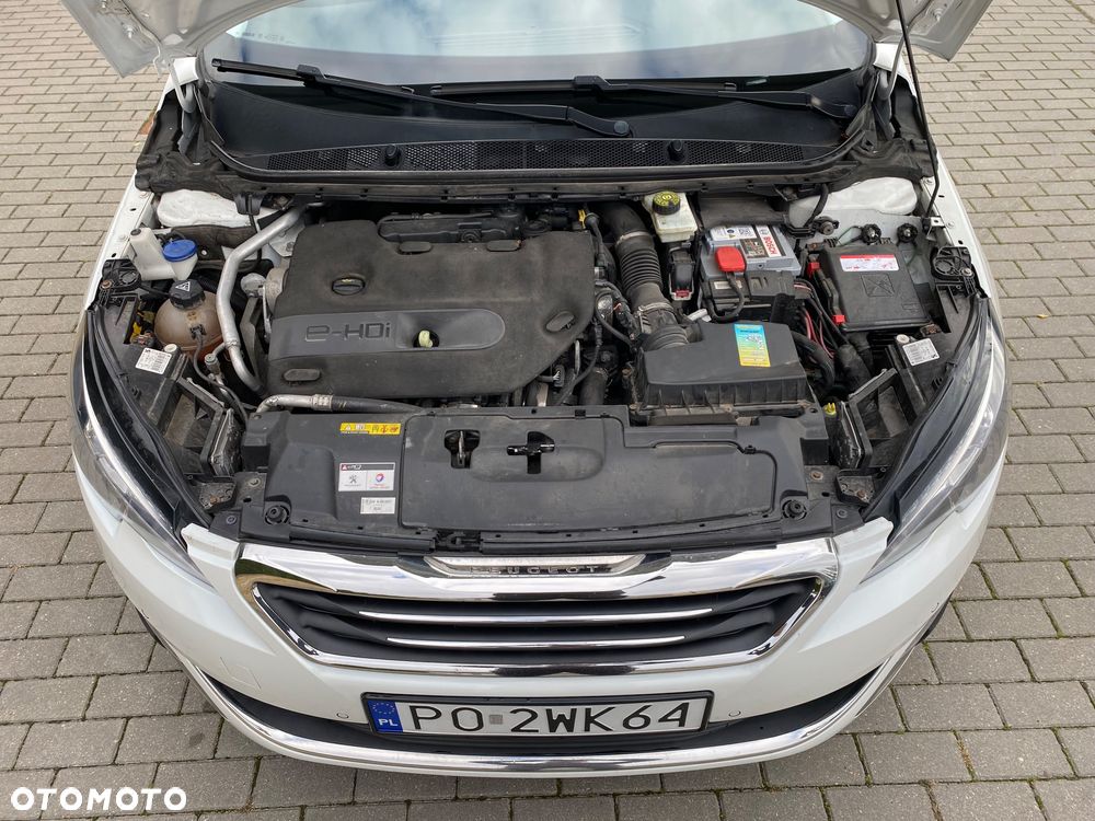 Peugeot 308 SW BlueHDi 150 EAT6 Stop & Start Allure - 16