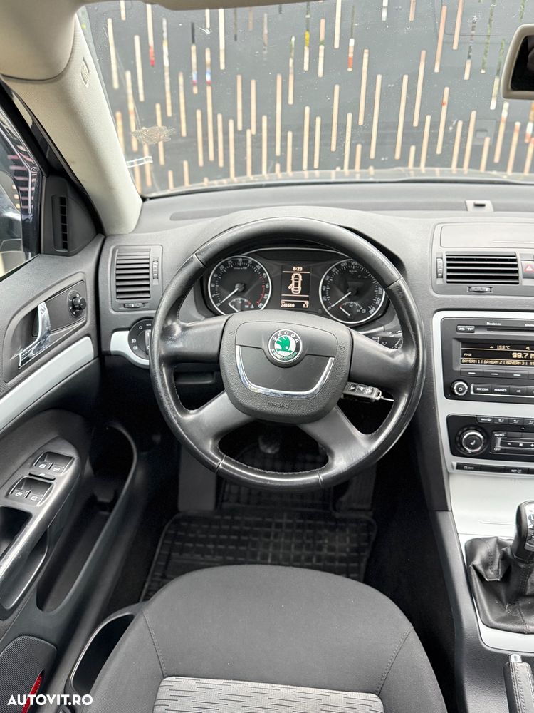Skoda Octavia 1.6 TDI DPF IMPULS EDITION - 9