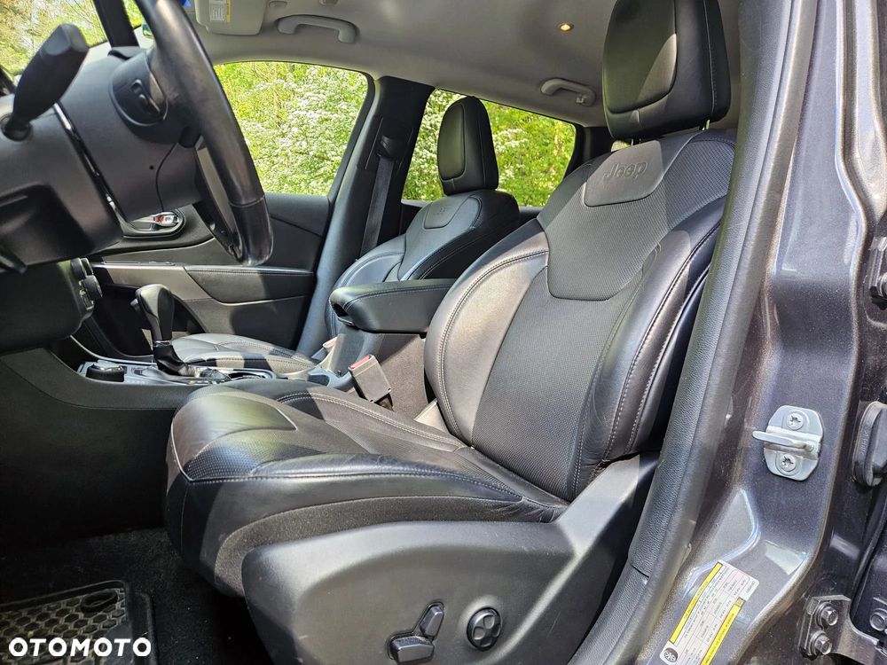 Jeep Cherokee 2.0 GME Active Drive I Limited - 12