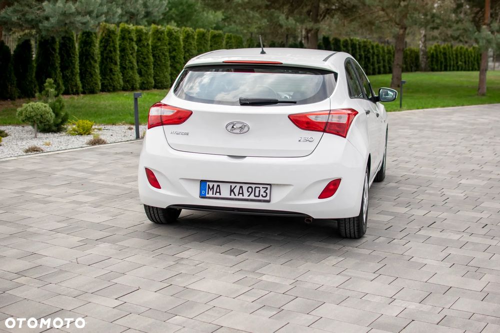 Hyundai i30 - 23