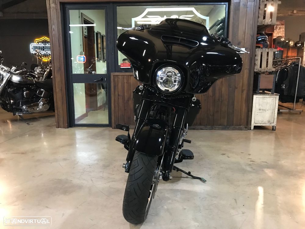 Harley-Davidson FLHXS Street Glide Special - 9