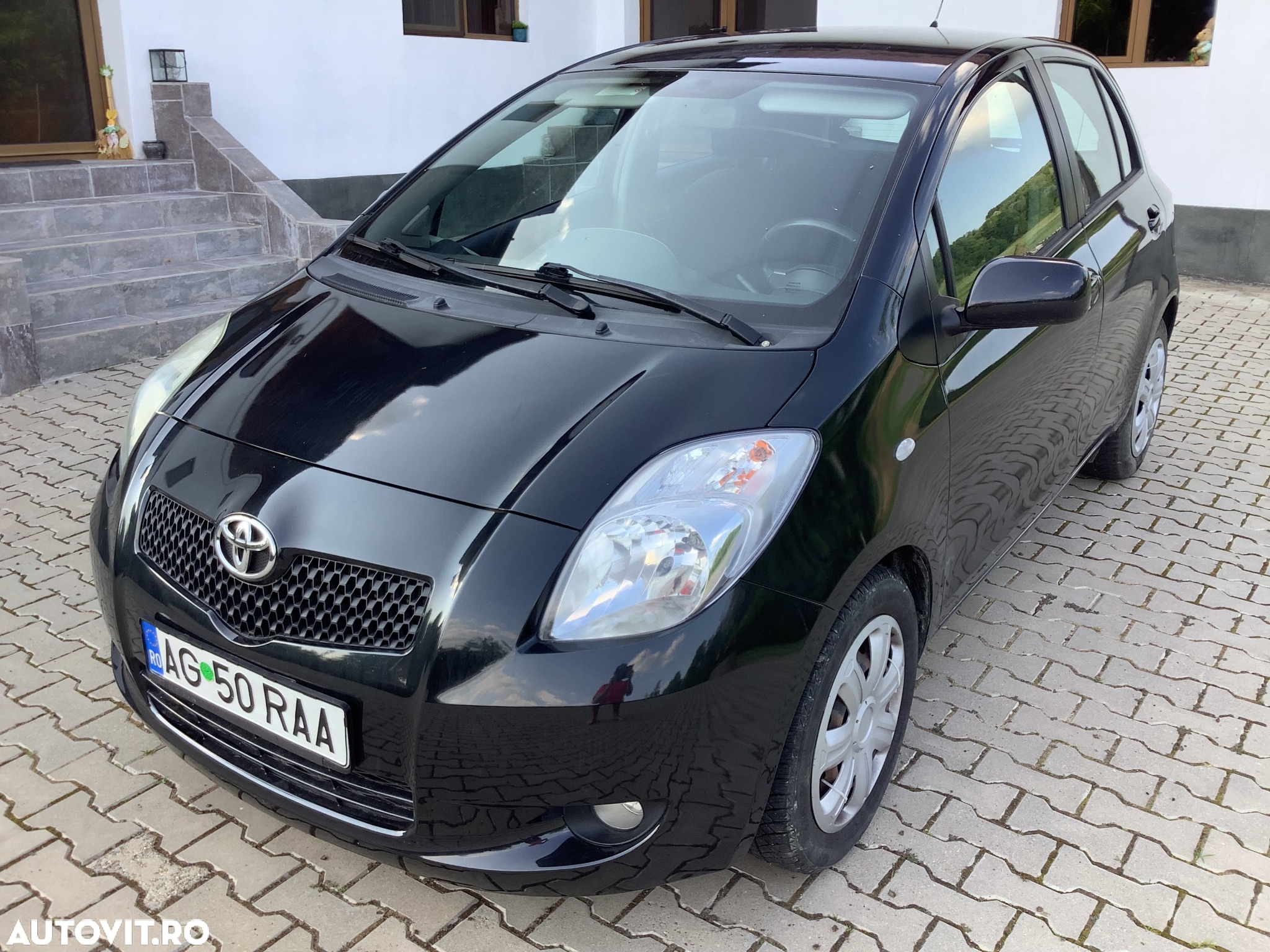 Toyota Yaris - 4