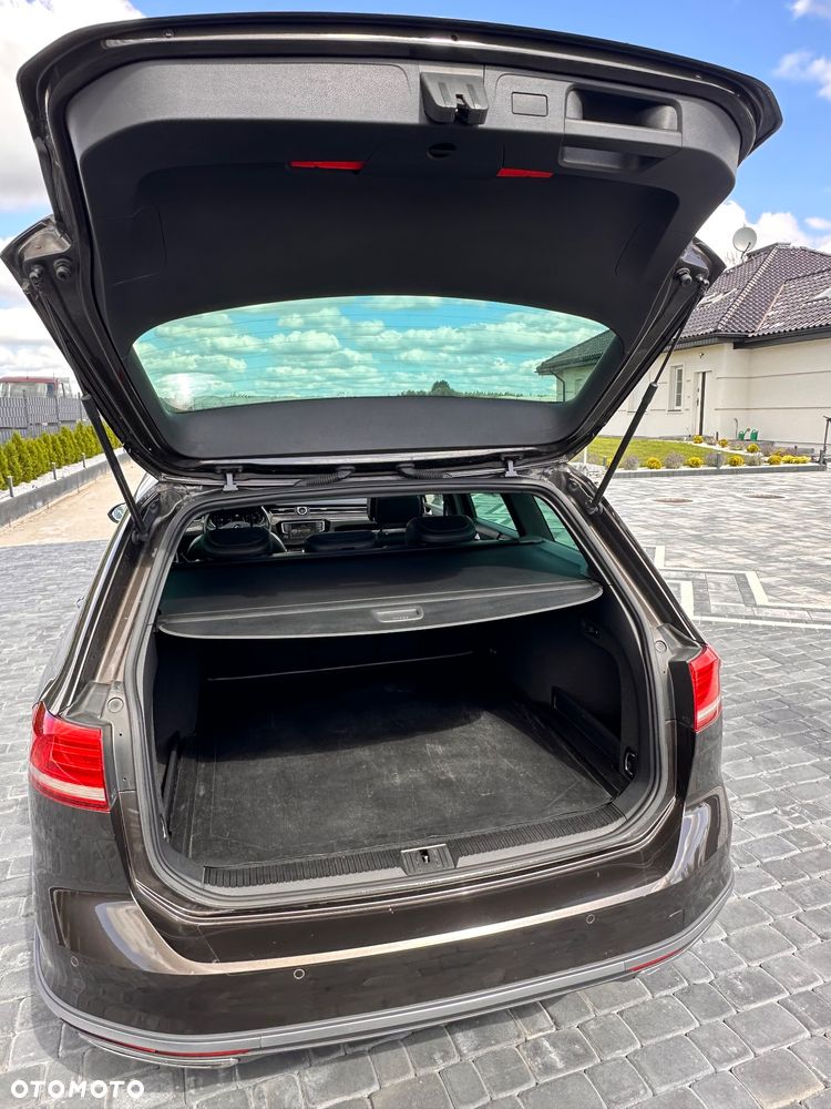 Volkswagen Passat Alltrack 2.0 TDI SCR 4Motion DSG - 22