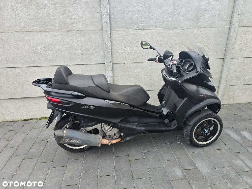 Piaggio MP-3 - 7