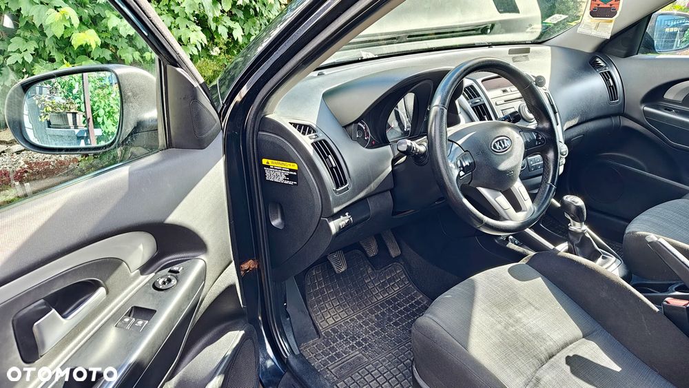 Kia Ceed 1.6 Comfort + - 8