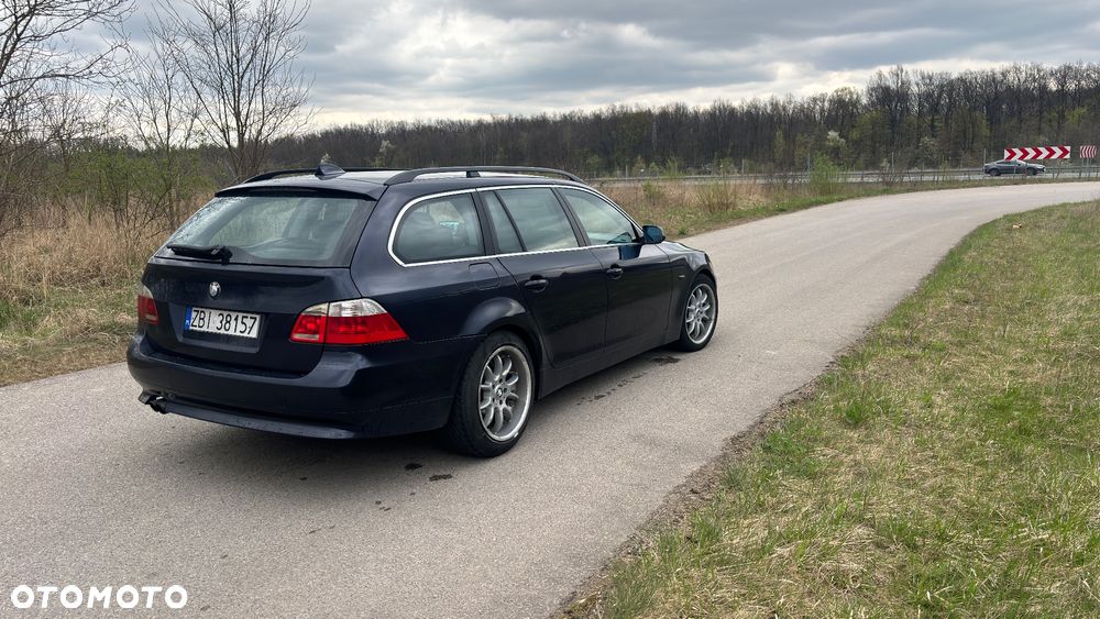 BMW Seria 5 525d - 4