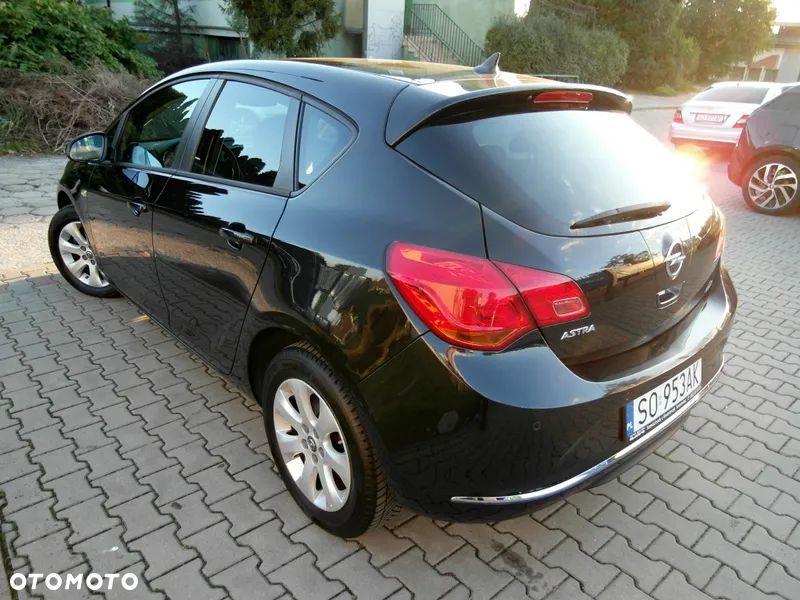 Opel Astra 1.4 Turbo Innovation - 2