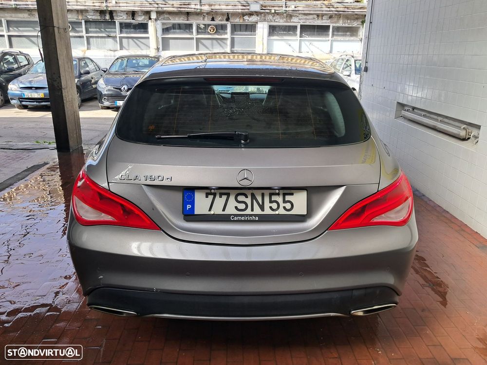 Mercedes-Benz CLA 180 d Shooting Brake - 12