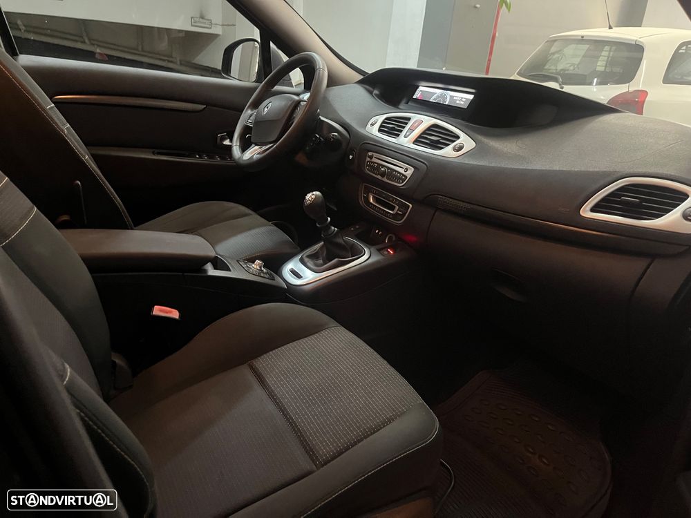Renault Grand Scénic 1.5 dCi Dynamique S 7L - 37