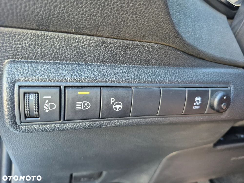 Toyota Corolla 1.8 Hybrid Comfort - 21