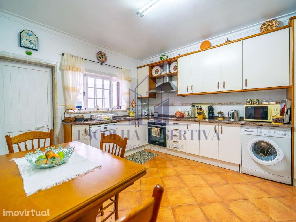 Elegância e Exclusividade na Aroeira - Moradia com Piscina, Jardim ... - Grande imagem: 4/60