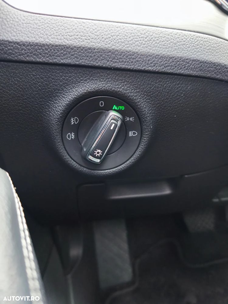 Skoda Superb 2.0 TDI DSG Style - 29