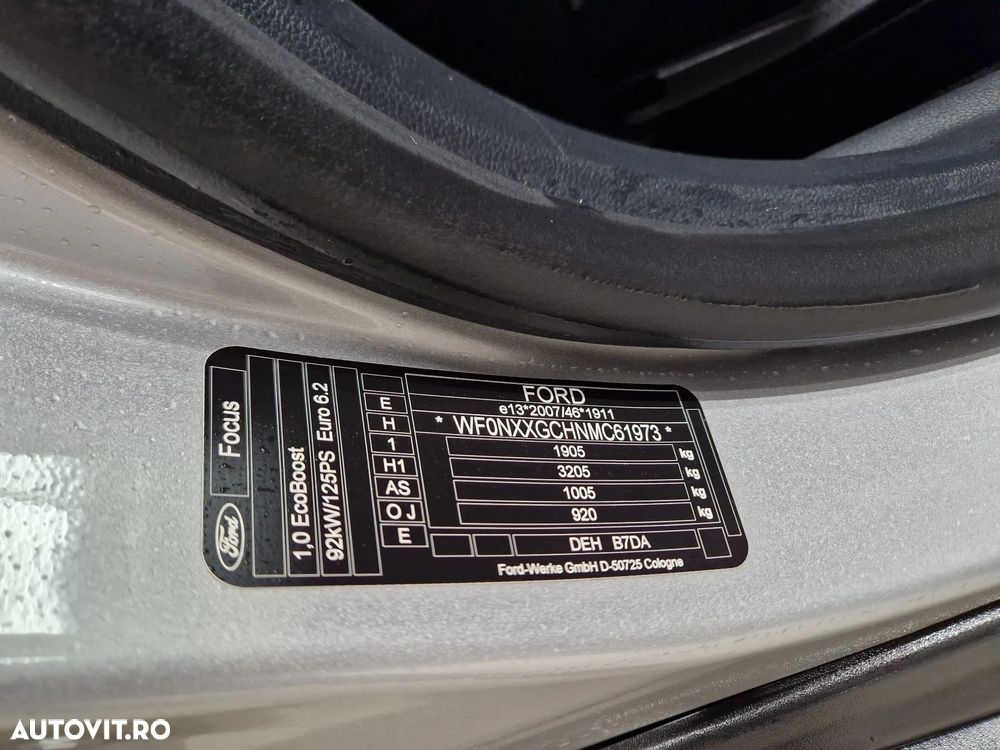 Ford Focus 1.0 EcoBoost Titanium - 14