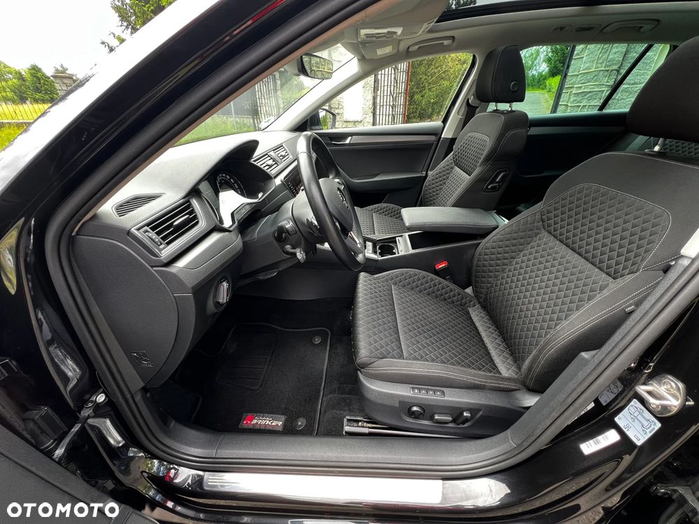 Skoda Superb 2.0 TDI DSG Style - 11