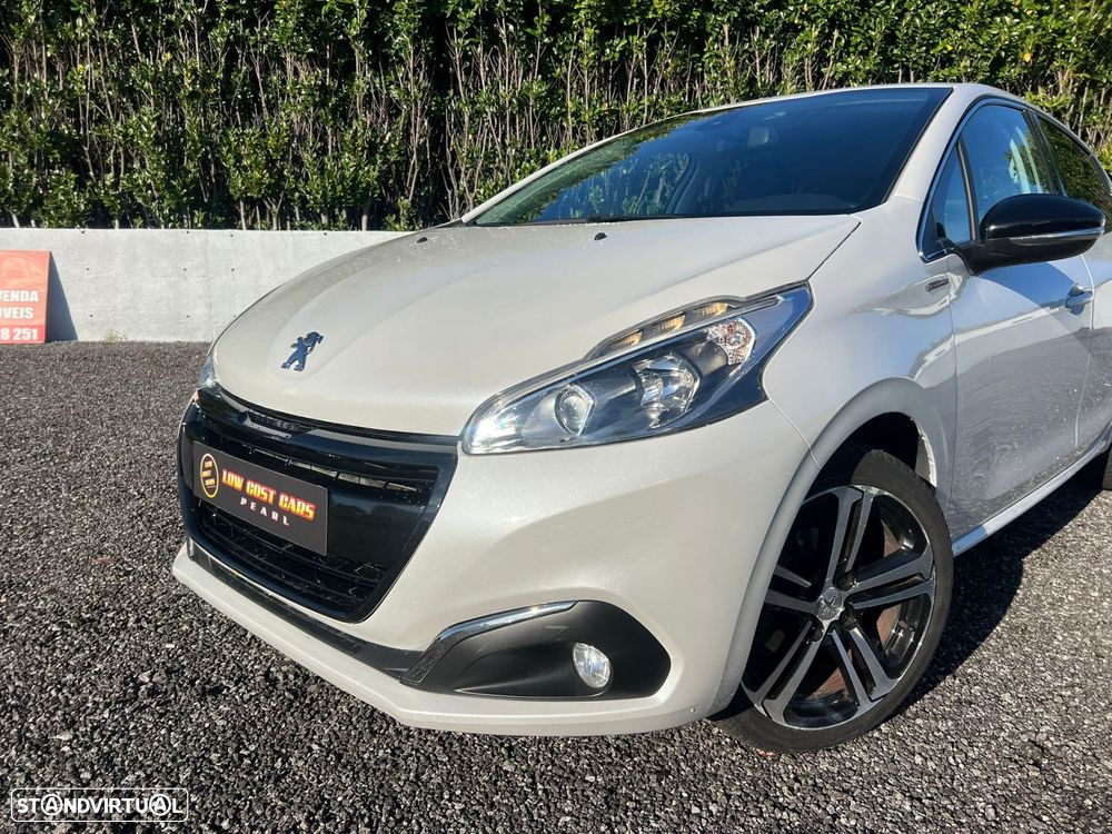 Peugeot 208 1.2 PureTech GT Line - 19
