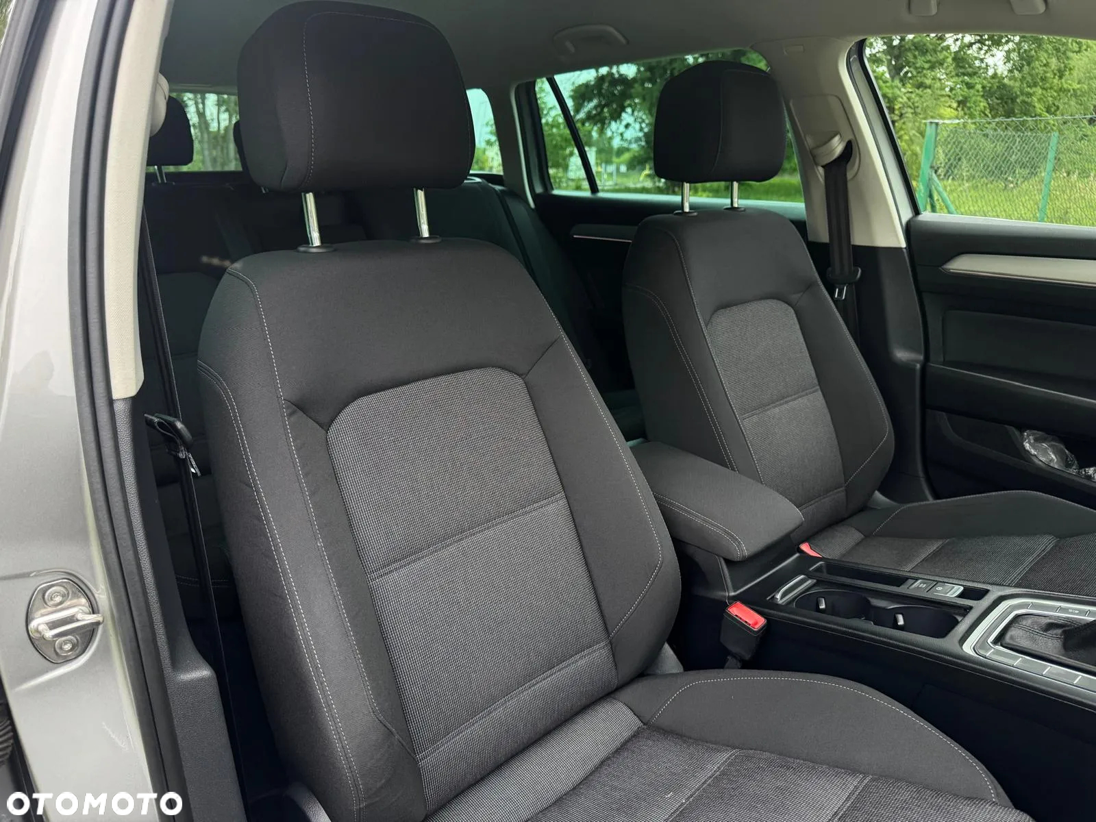 Volkswagen Passat Variant 1.8 TSI (BlueMotion Technology) DSG Comfortline - 21