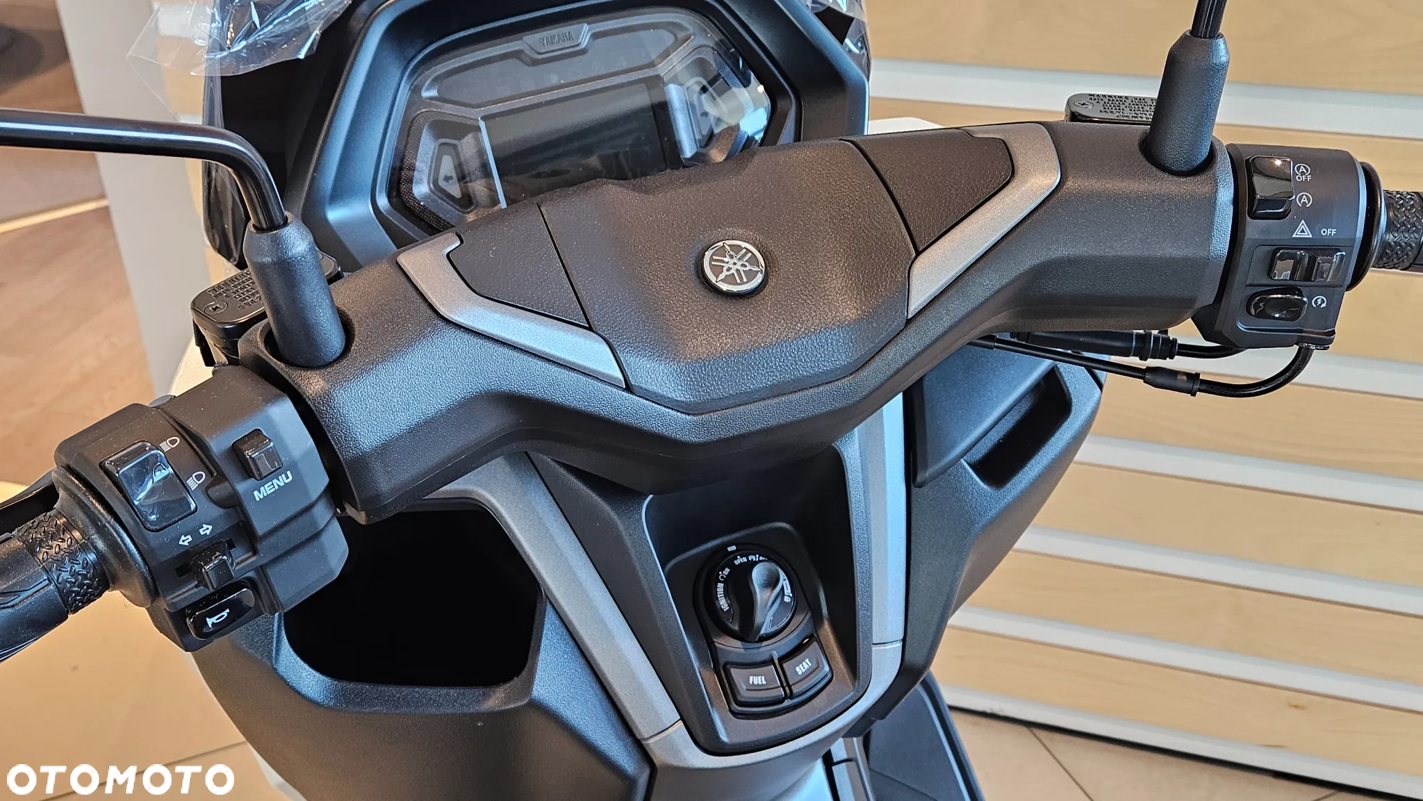 Yamaha NMAX - 13
