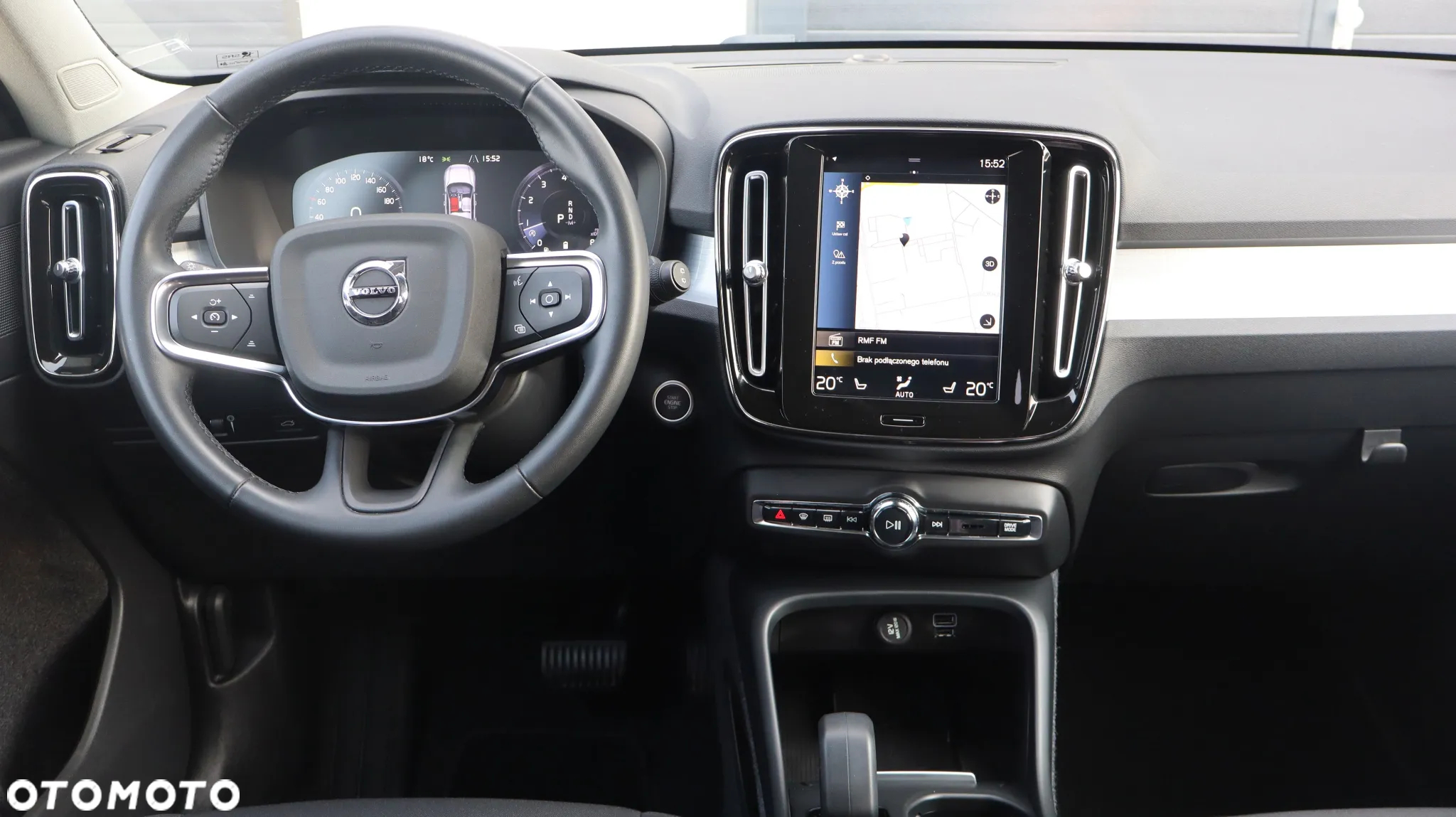 Volvo XC 40 B4 B Momentum Pro - 11