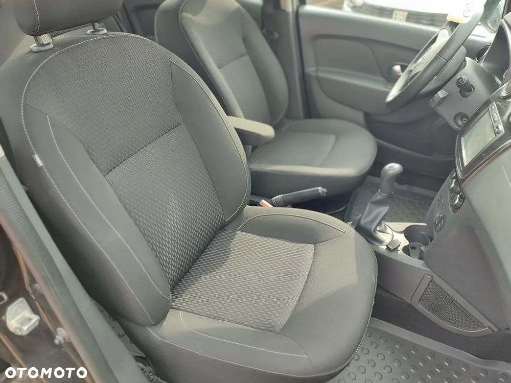Dacia Logan 0.9 TCe Laureate - 15